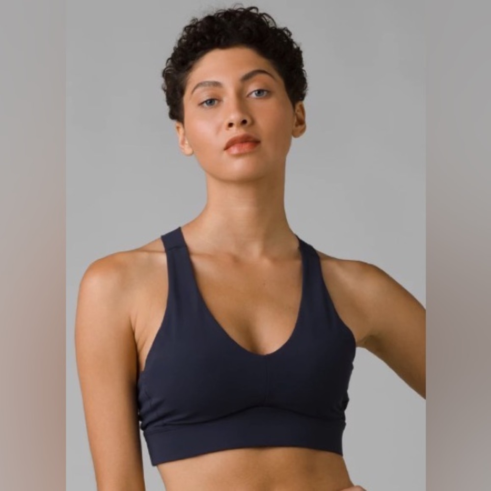 BNWT Prana Layna bra, size small, black.